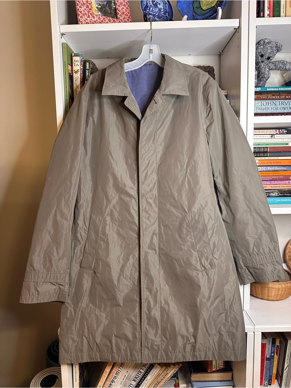 Emile Lafaurie Lightweight Men's Taupe Raincoat.  Size M
